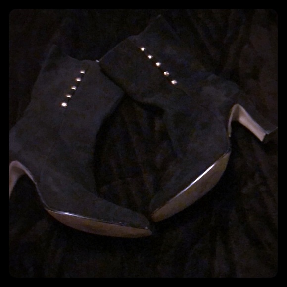 Suede boots - Picture 2 of 5